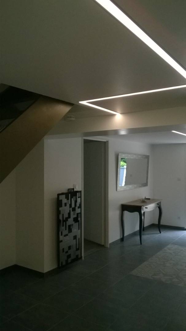 Chemin lumineux en plafond - Radiateur design